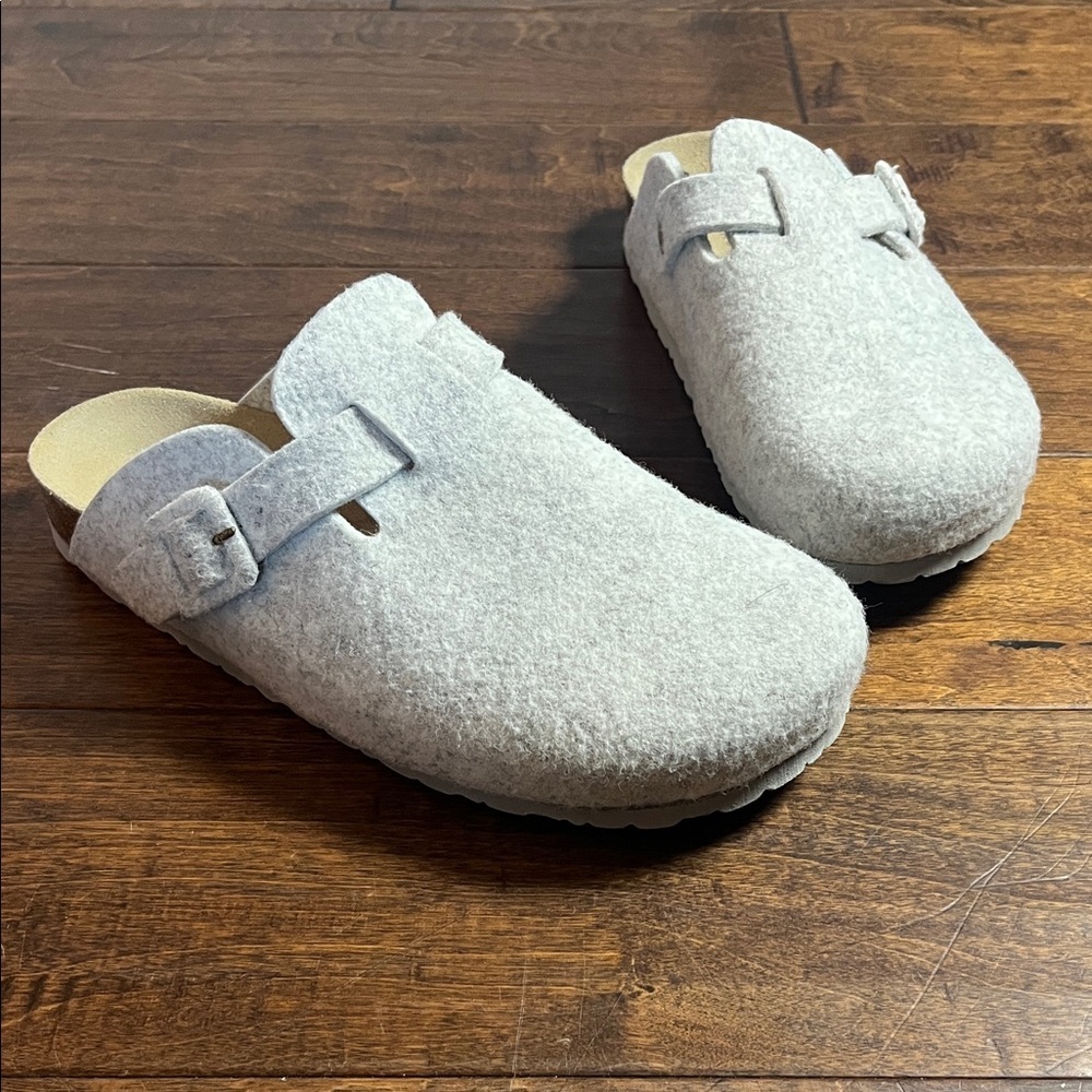 Zara Light Gray Heather Felt Slippers, size EU 41/US 10